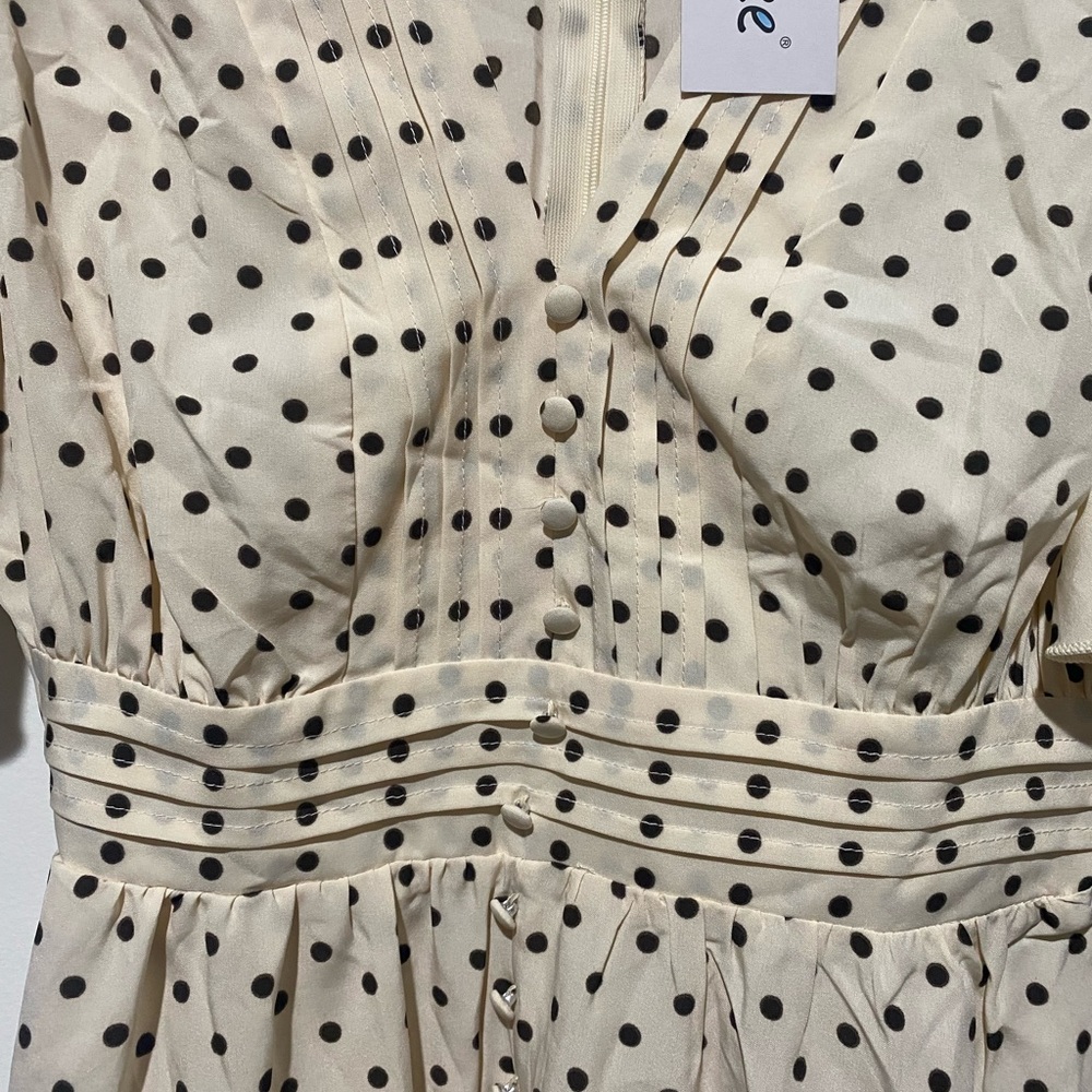 Dress - Picture 4 of 4